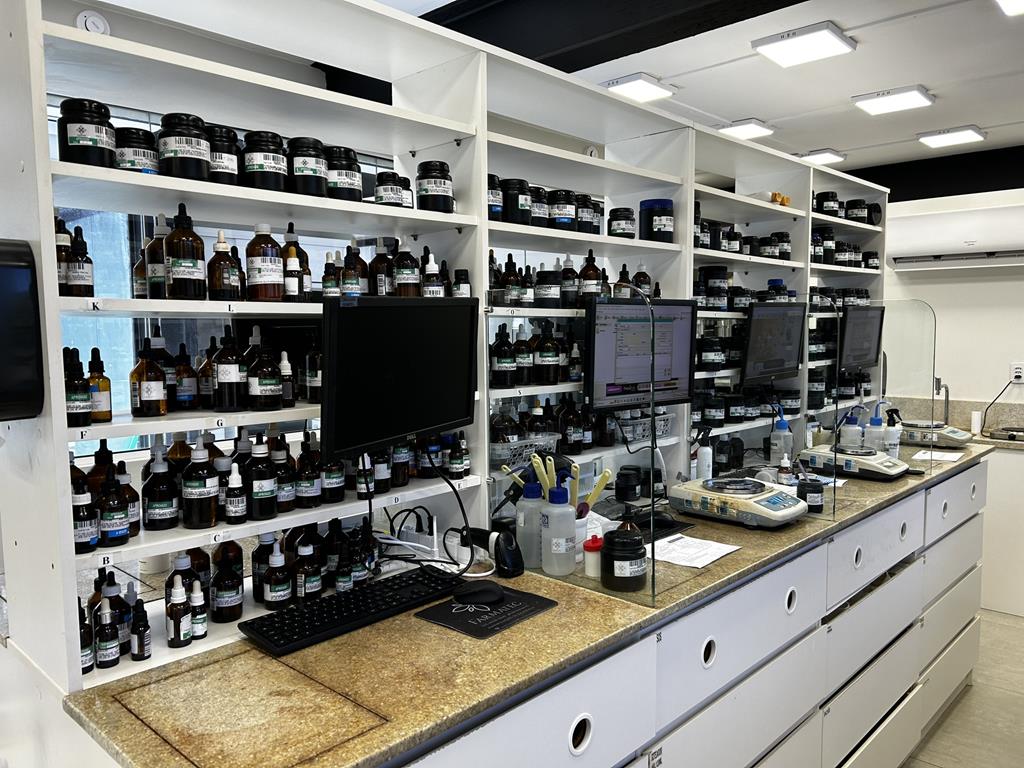 farmatec laboratório semi solidos